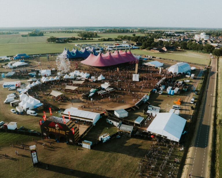 610Jera on Air Manders Verhuur